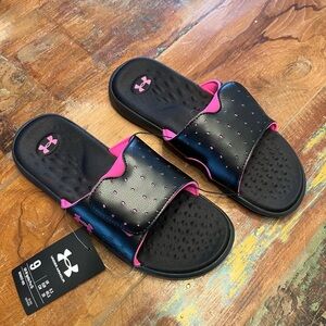 NWT Under Armour Women’s Ignite Slides